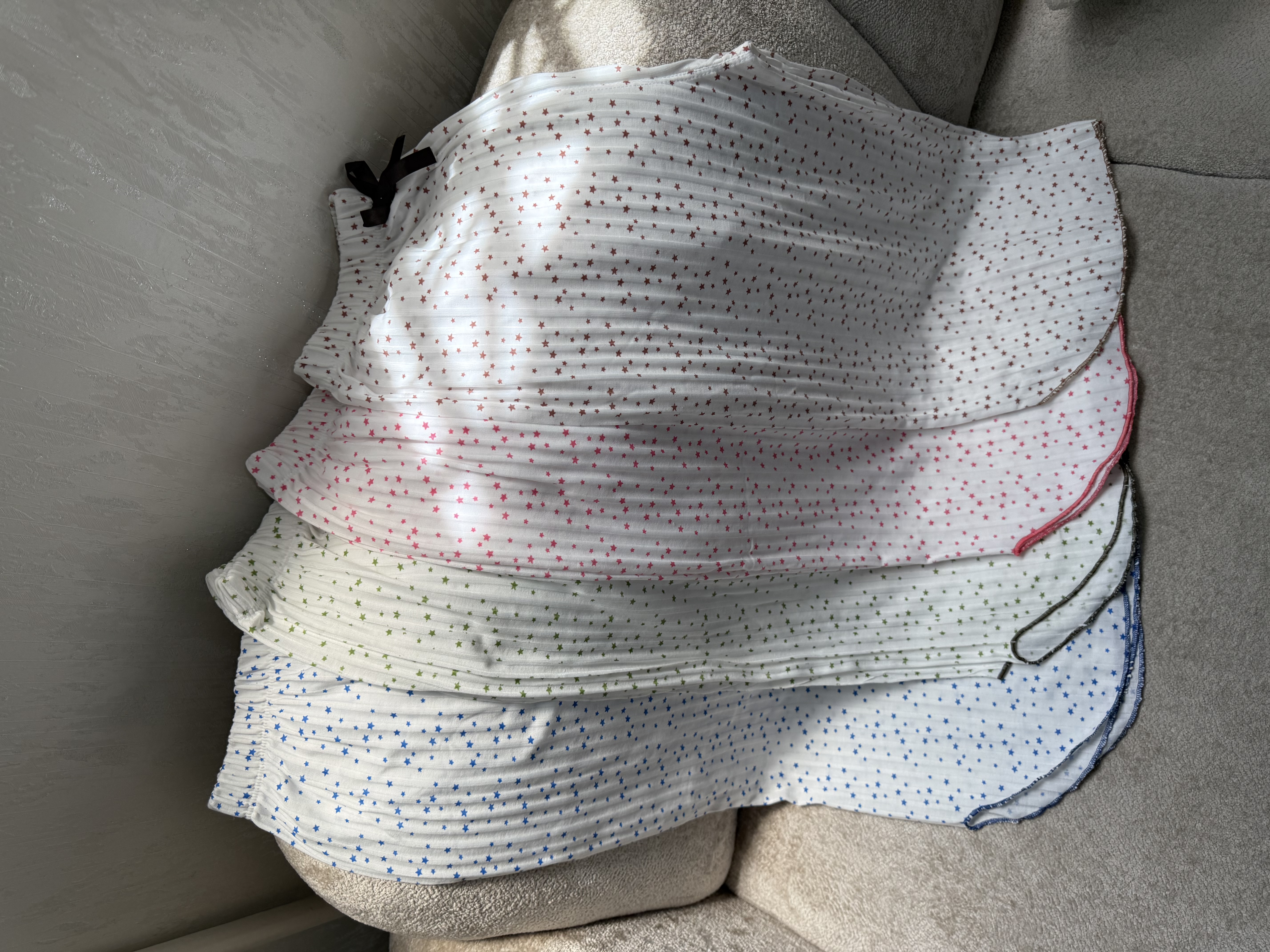 شلوارک راحتی پلیسه زنانه طرح ستاره